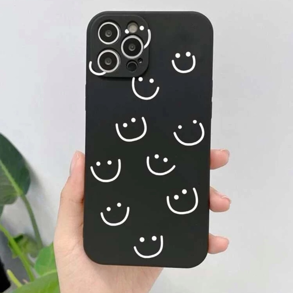 SMILE PATTERN IPHONE CASE 13 PRO